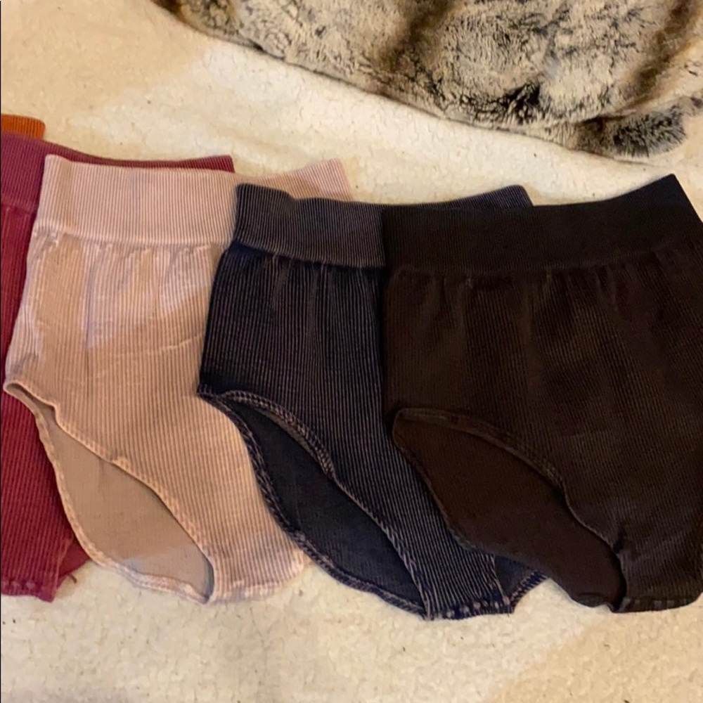 COPY - 🌺free people happiness run brief short - Picture 12 of 17